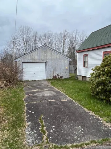 $179,900 | 681 South Gouldsboro Road, Gouldsboro, ME 04607