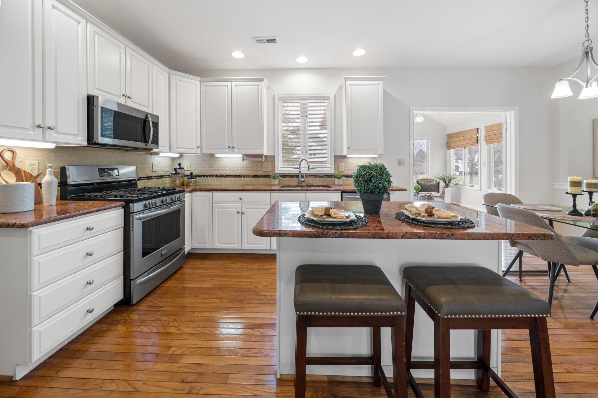 8 Bayberry Close Newark, DE 19711 - Photo 11 of 55 Modern kitchen with warm granity tops.