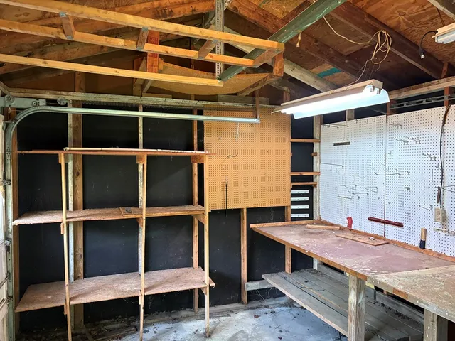 a view of a storage & utility room