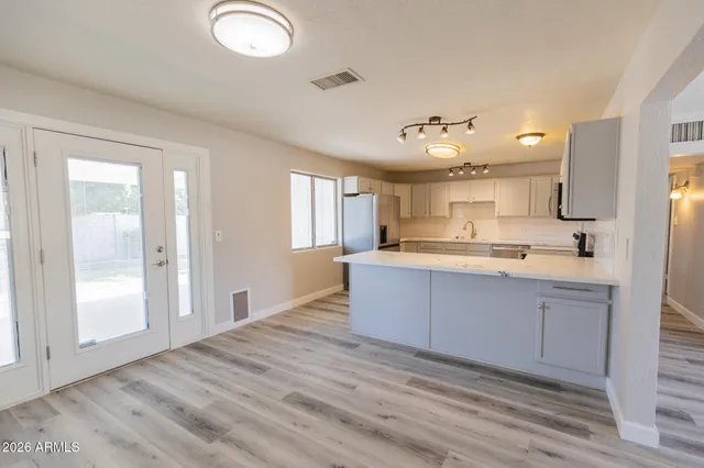 $3,300 | 1305 West Laird Street, Tempe, AZ 85281