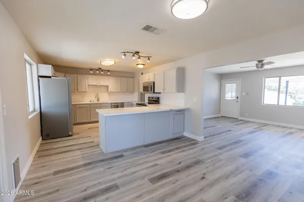 $2,995 | 1305 West Romo Jones Street, Tempe, AZ 85281