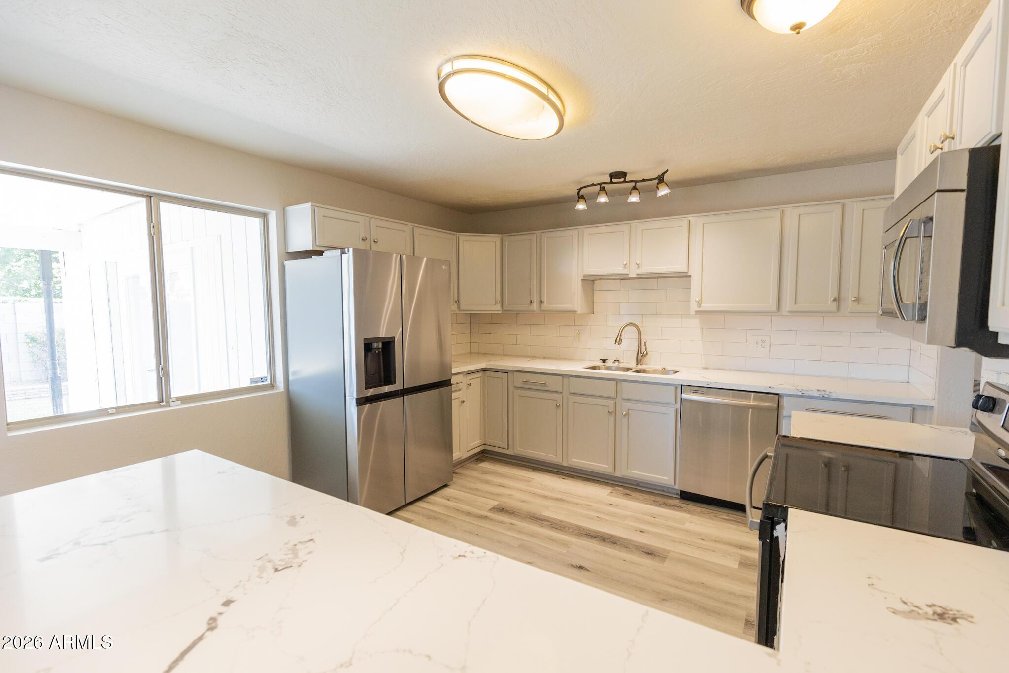 1305 West Romo Jones Street Tempe, AZ 85281 - Photo 8 of 26 Photo #8