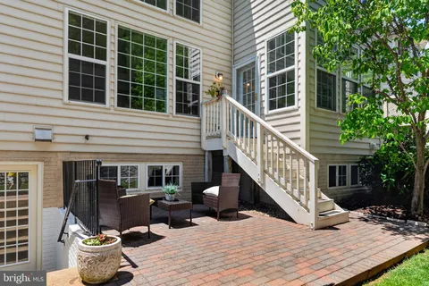 $879,900 | 9017 Harrover Place, Lorton, VA 22079