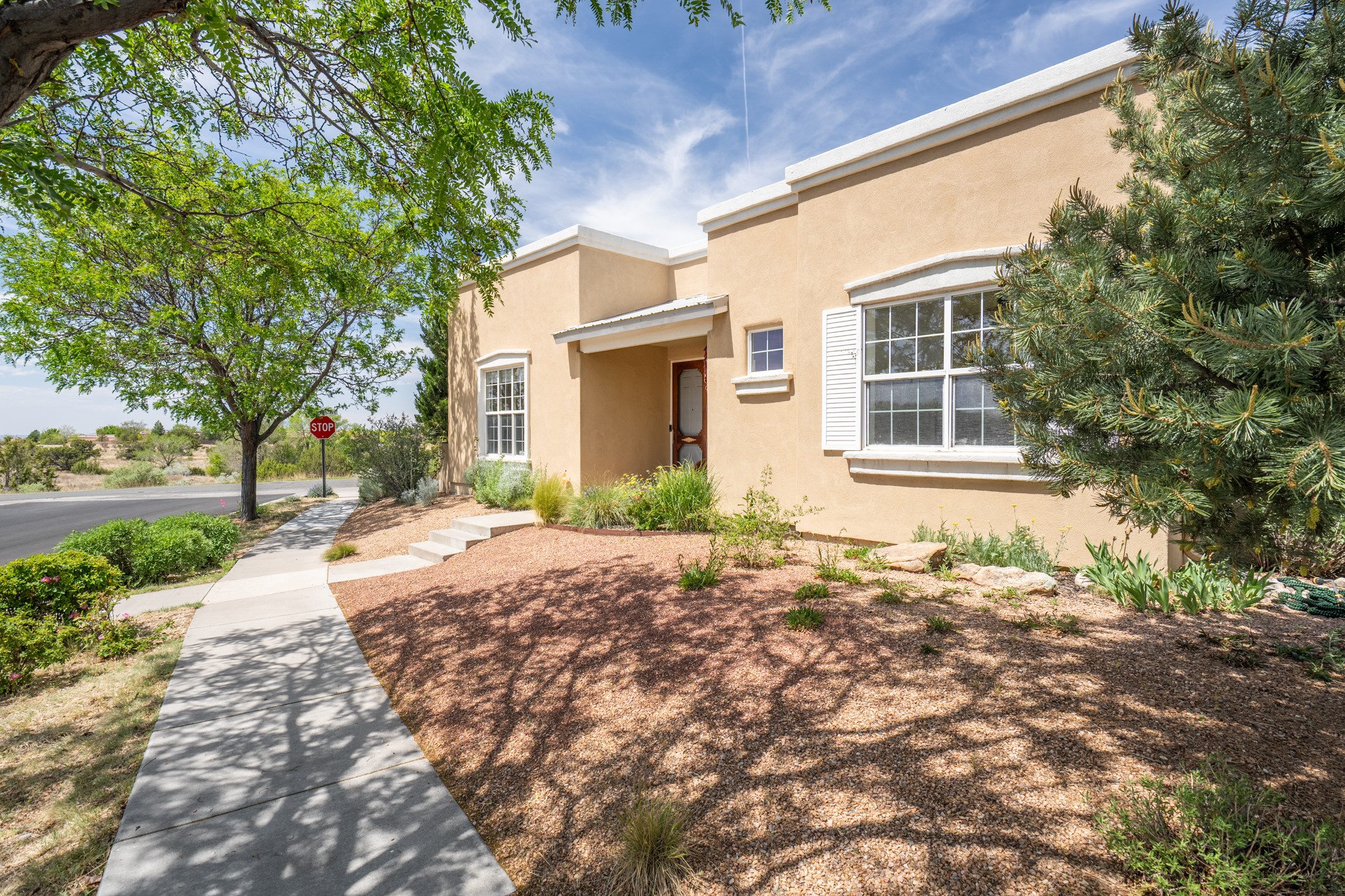 2 Mule Deer Road Santa Fe, NM 87508 - Photo 4 of 39