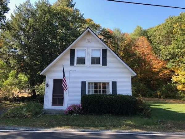 $1,850 | 1545 Highway 114, North Sutton, NH 03260