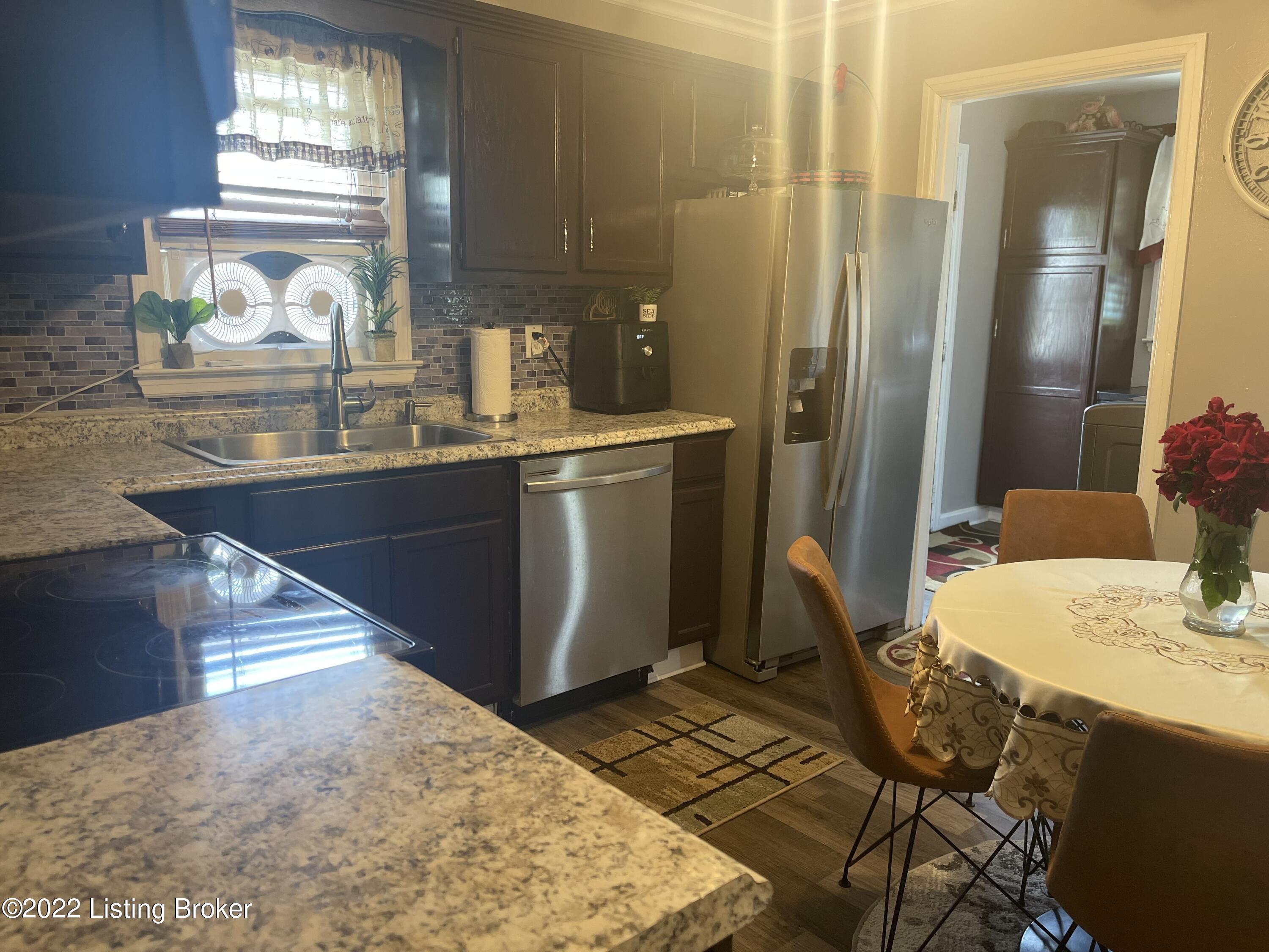 8609 Blue Lick Road Louisville, KY 40219 - Photo 21 of 37 IMG_6203