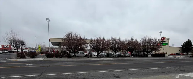 $1,850 | 1105 Basin Street Southwest, Unit A, Ephrata, WA 98823