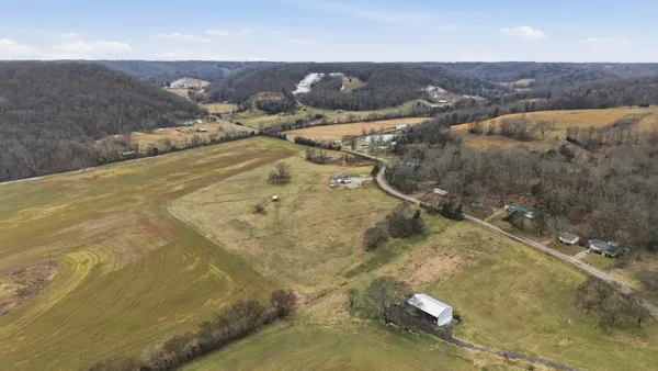 $415,000 | 1081 Donahue Road, Pulaski, TN 38478