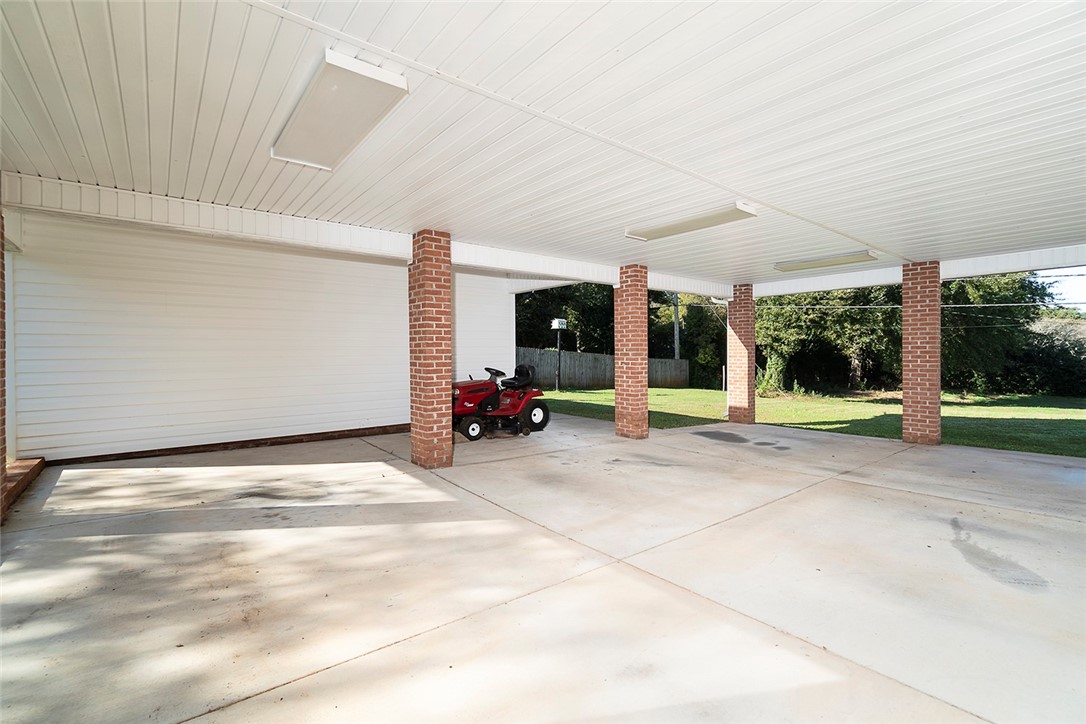 2604 Bellview Road Anderson, SC 29621 - Photo 4 of 31