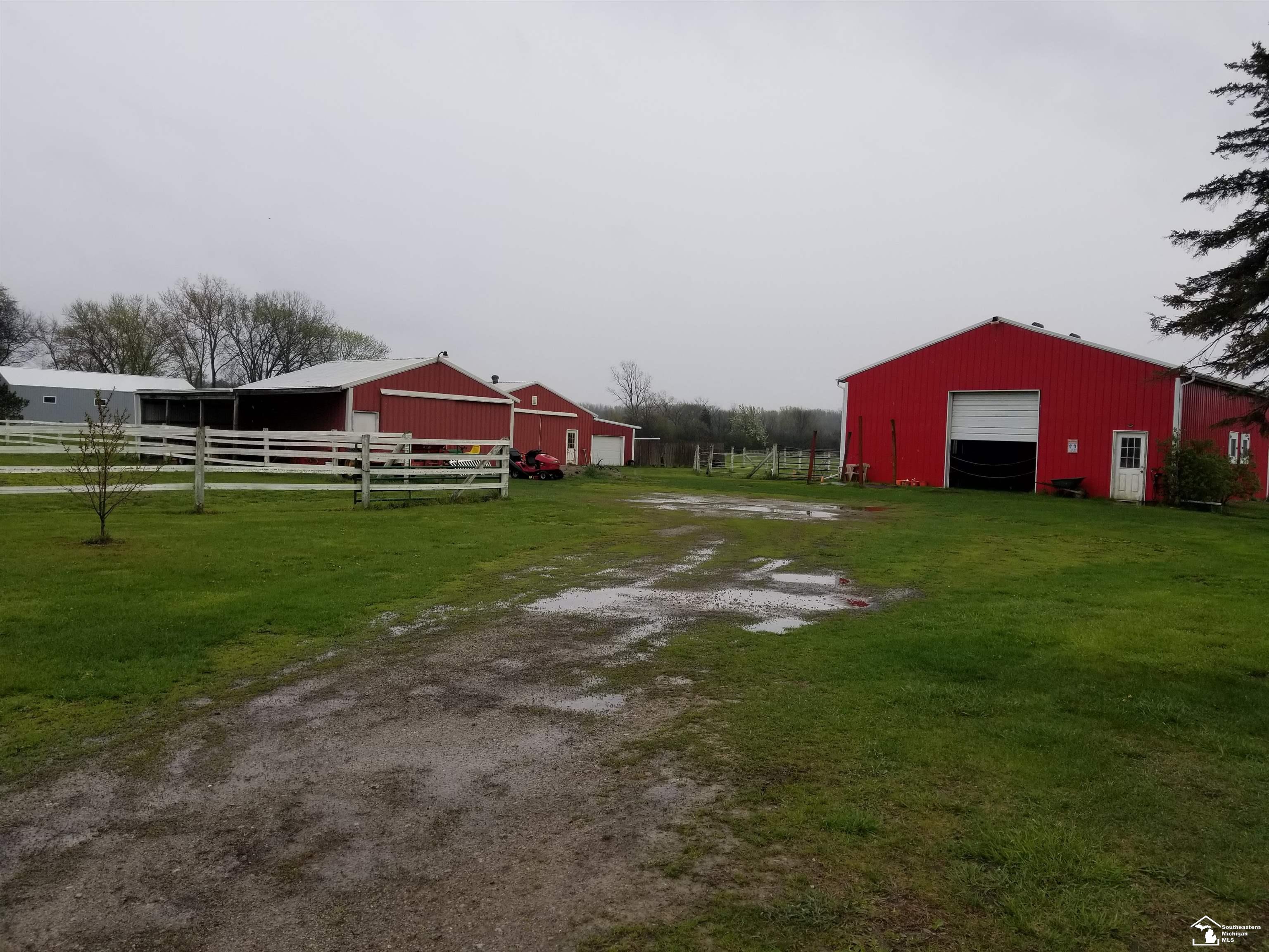 5545 Section Road Ottawa Lake, MI 49267 - Photo 2 of 27