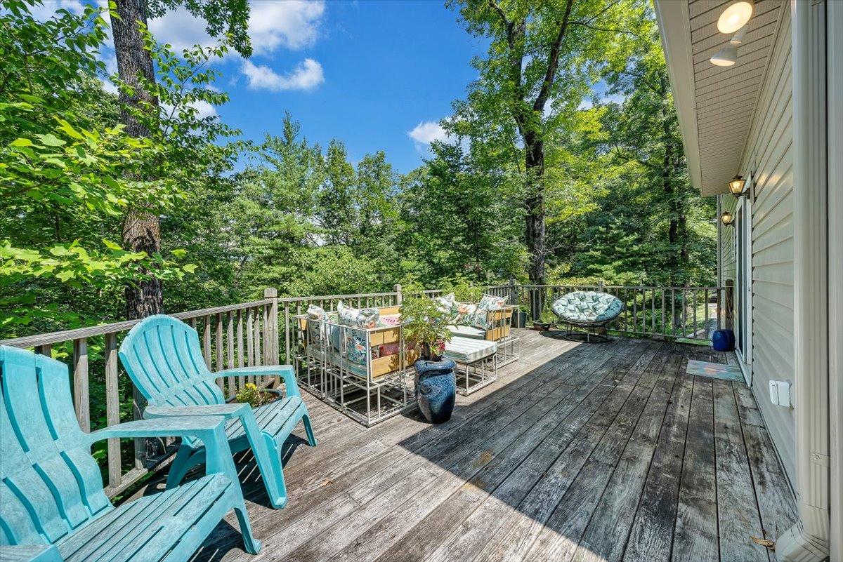 6717 Raintree Road Roanoke, VA 24018 - Photo 12 of 39 15-Rapid Imagery-7661