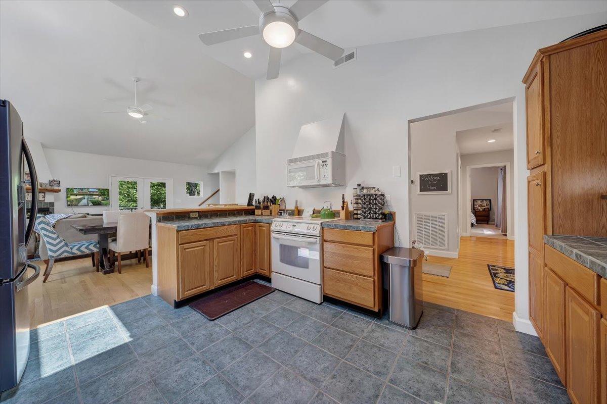 6717 Raintree Road Roanoke, VA 24018 - Photo 18 of 39 21-Rapid Imagery-7673