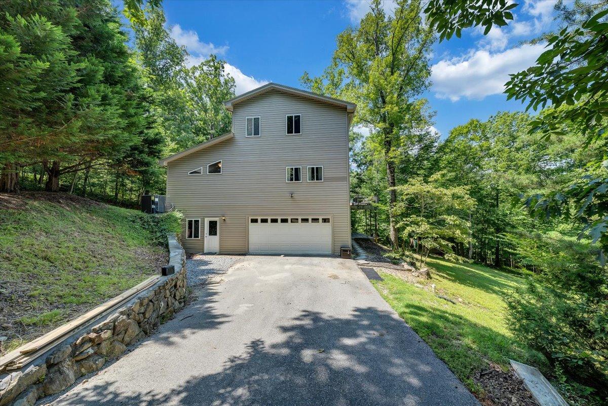 6717 Raintree Road Roanoke, VA 24018 - Photo 6 of 39 05-Rapid Imagery-7649
