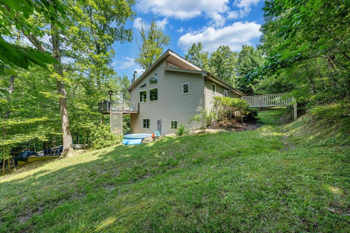 6717 Raintree Road Roanoke, VA 24018 - Photo 9 of 39 08-Rapid Imagery-7653