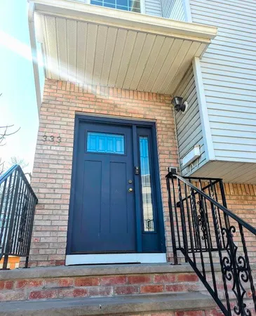 $4,800 | 333 New York Avenue, Unit 2, Jersey City, NJ 07307