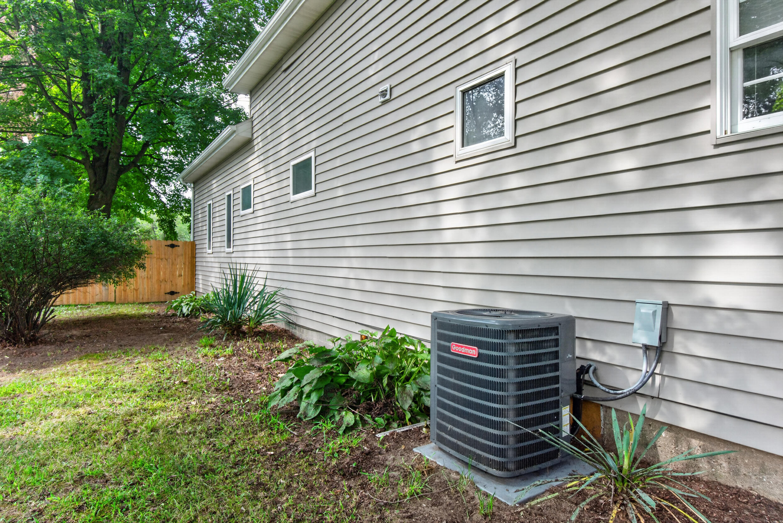 1113 Napoleon Road Jackson, MI 49201 - Photo 43 of 50 50_1113 napoleon rd jackson mi - 0003