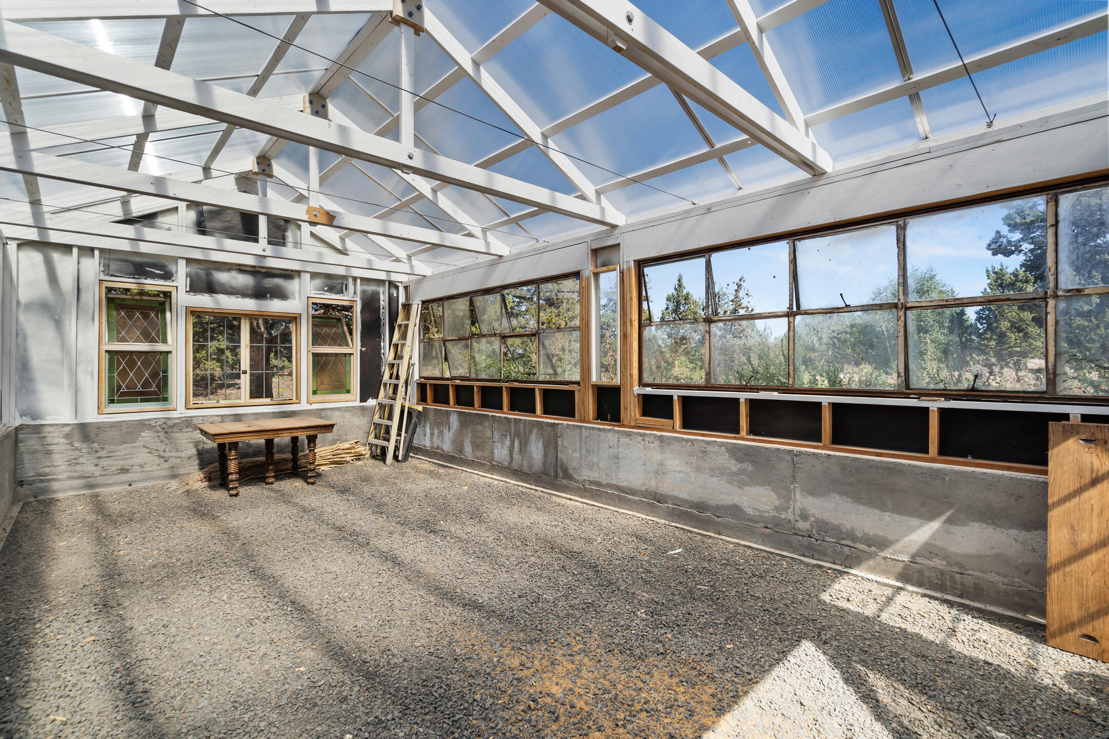63375 Deschutes Market Road Bend, OR 97701 - Photo 30 of 43 27 green house