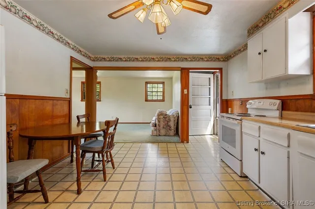 $289,900 | 6024 May Street, Floyds Knobs, IN 47119