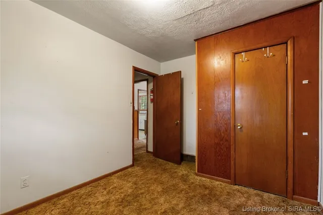 $289,900 | 6024 May Street, Floyds Knobs, IN 47119