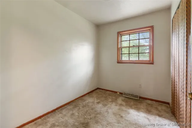 $289,900 | 6024 May Street, Floyds Knobs, IN 47119