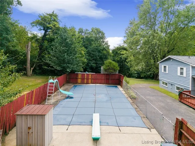 $289,900 | 6024 May Street, Floyds Knobs, IN 47119