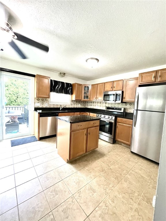 20 Brandywine Drive, Unit 2 Westerly, RI 02891 - Photo 5 of 11