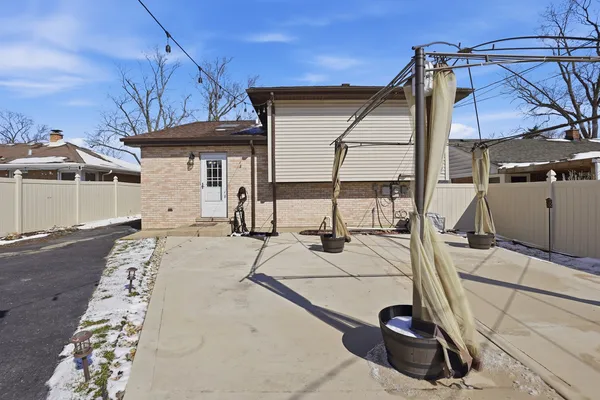 a view of a house with a sink
