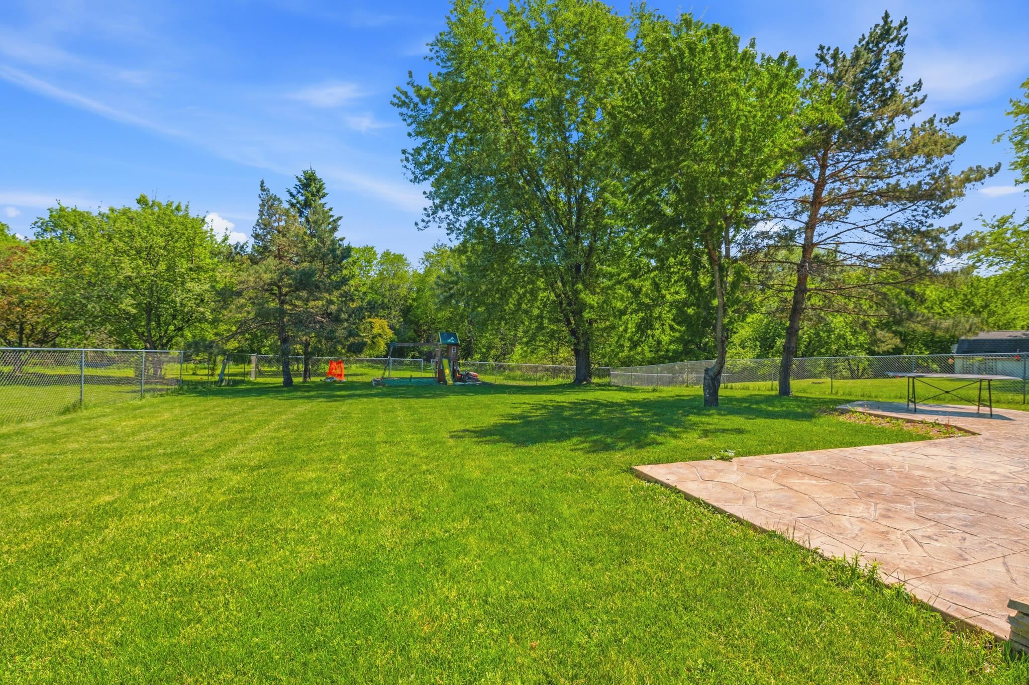 2430 Heather Road Green Bay, WI 54311 - Photo 28 of 32