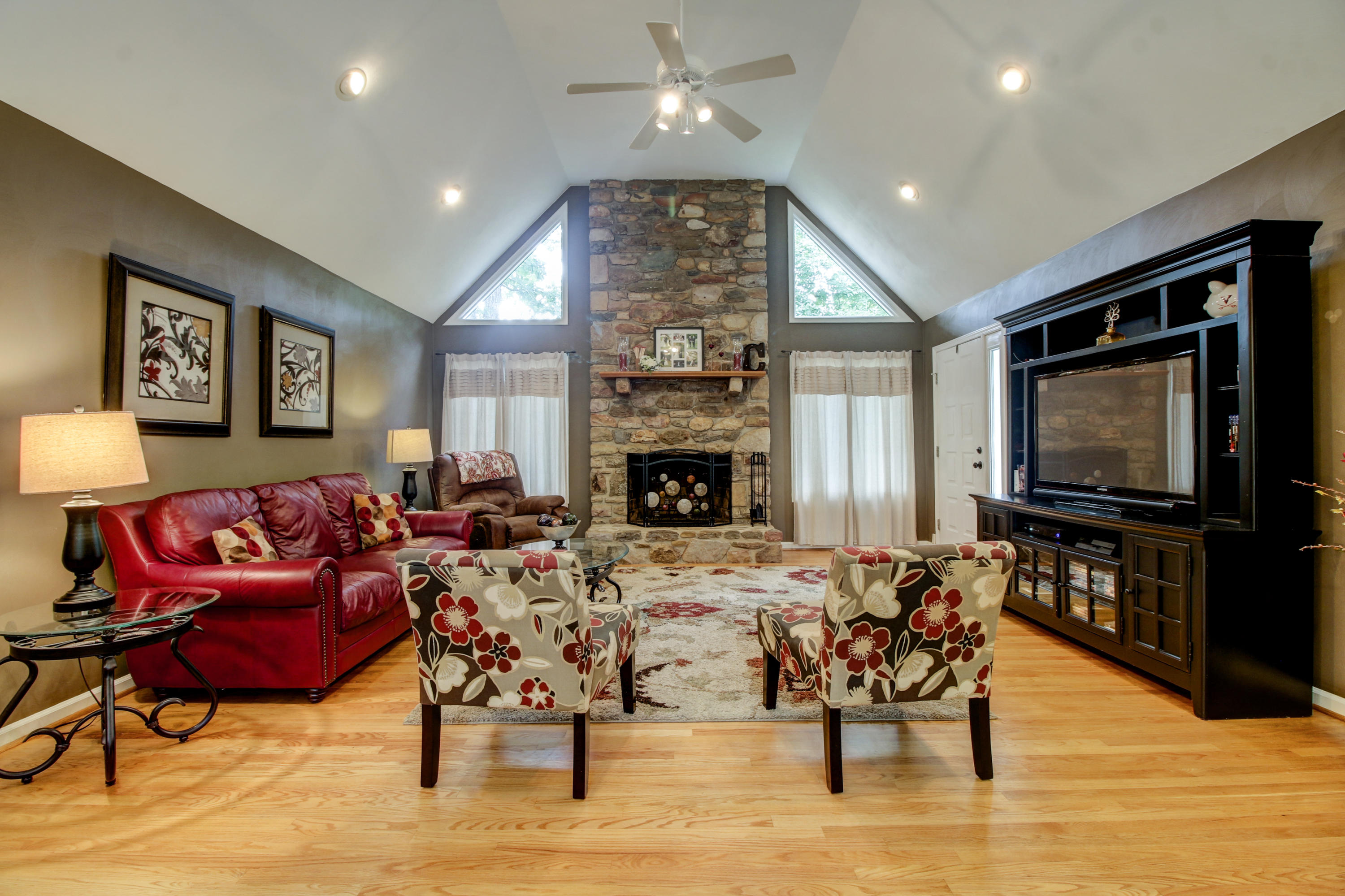 863 Paint Bank Road Salem, VA 24153 - Photo 6 of 50 _MG_4183_4_5