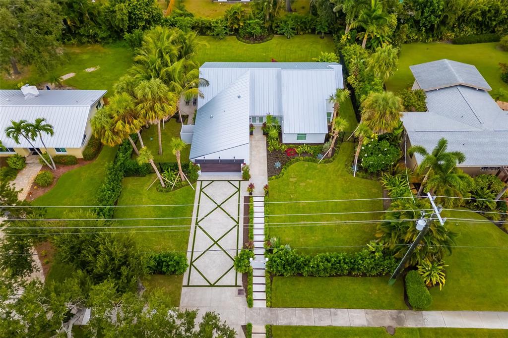 1705 Field Road Sarasota, FL 34231 - Photo 62 of 81 Gallery Image 62