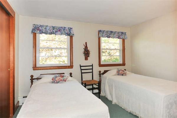 15 Robin Hill Road Holliston, MA 01746 - Photo 12 of 15 Gallery Image 12