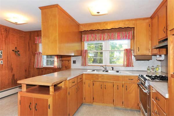 15 Robin Hill Road Holliston, MA 01746 - Photo 7 of 15 Gallery Image 7