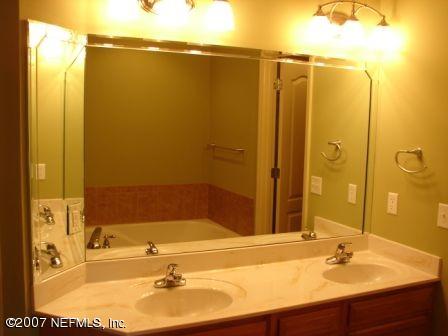 8589 Dupree Road Macclenny, FL 32063 - Photo 9 of 11 Master Bath