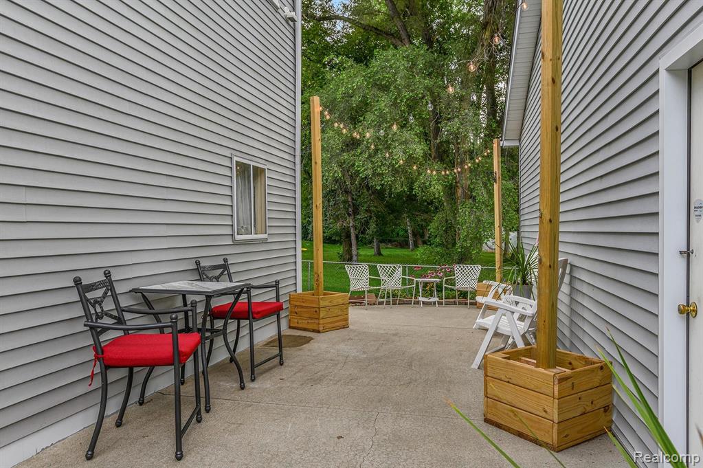6174 Flushing Road Flushing, MI 48433 - Photo 11 of 51