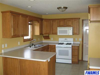 3220 Rivulet Run Fort Wayne, IN 46818 - Photo 3 of 11