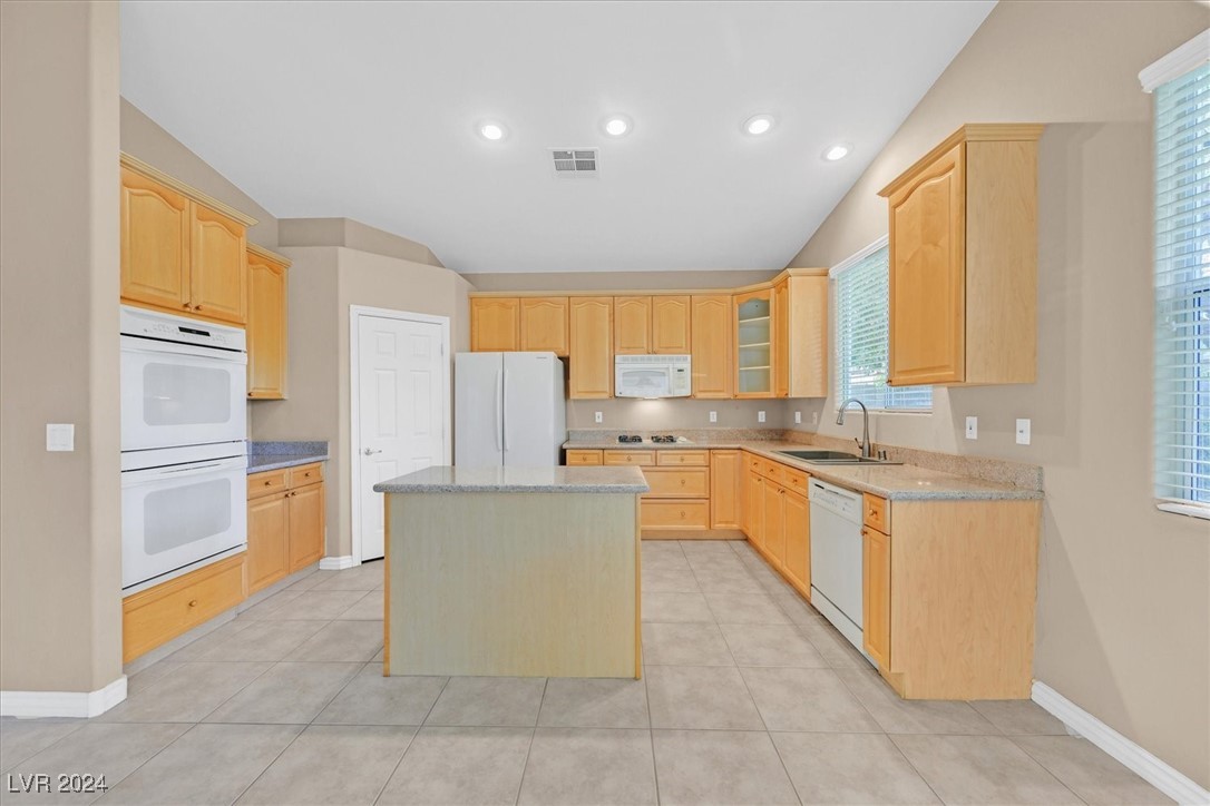 1335 Rolling Sunset Street Henderson, NV 89052 - Photo 9 of 41