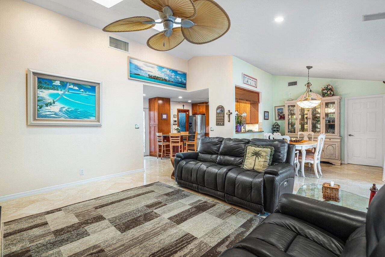 9435 Burlington Place Boca Raton, FL 33434 - Photo 14 of 49 011-9435BurlingtonPlace-BocaRaton-FL-334