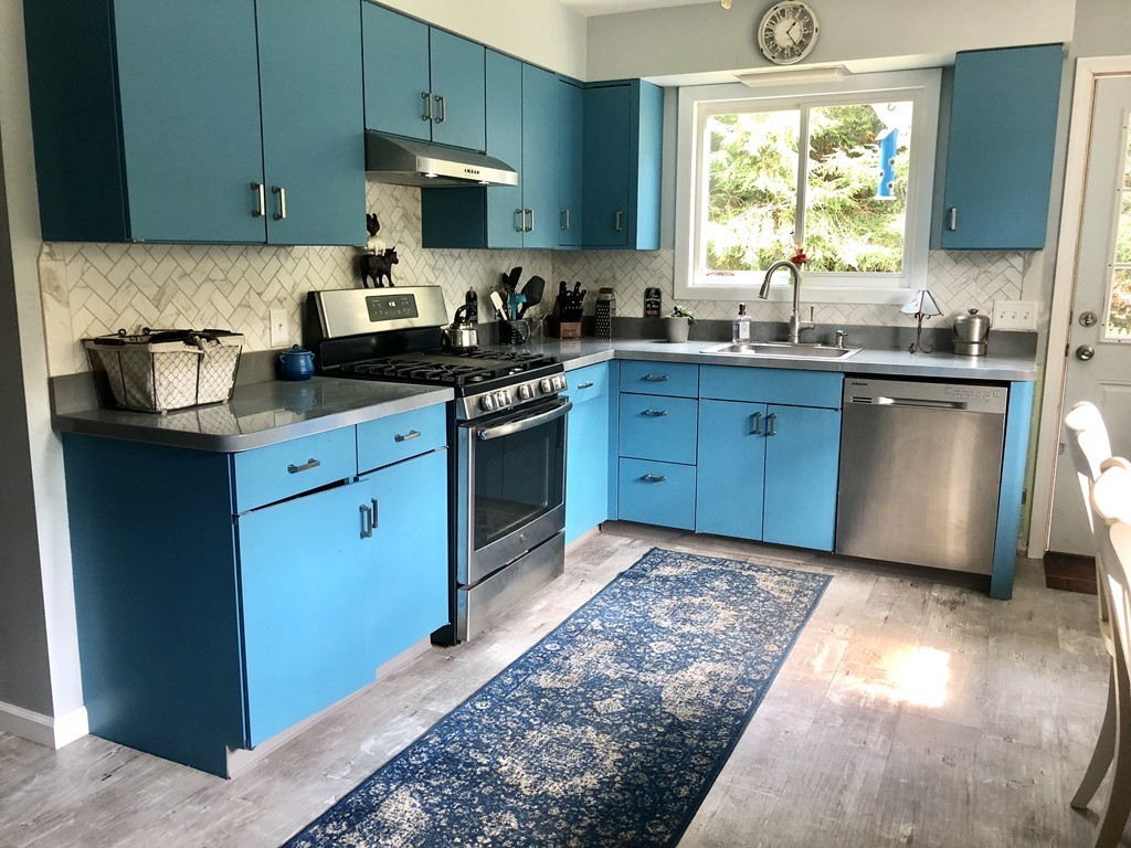 34 Cold Spring Road Southampton, MA 01073 - Photo 4 of 15