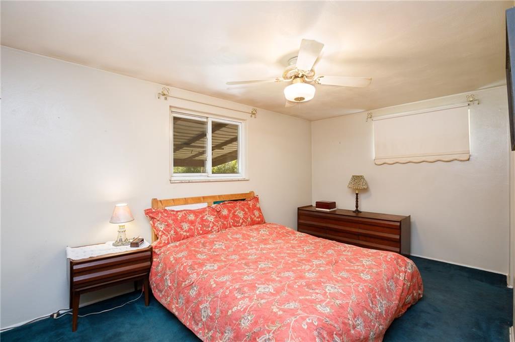 528 MacBeth Drive Pittsburgh, PA 15235 - Photo 8 of 20 a bedroom with bed and window