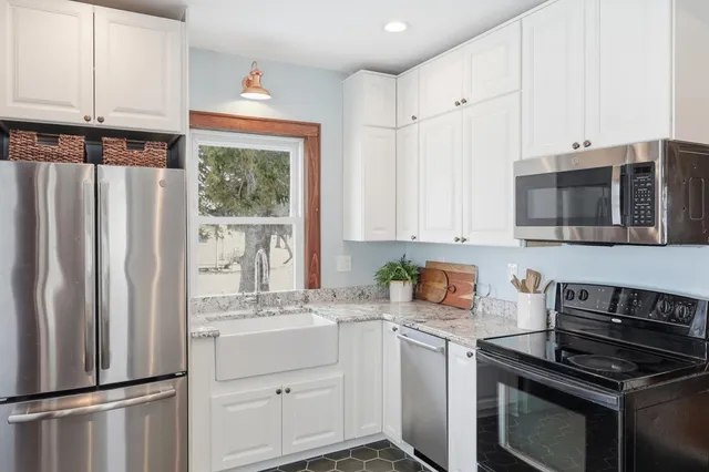 $380,000 | 25135 Cedar Avenue, Farmington, MN 55024