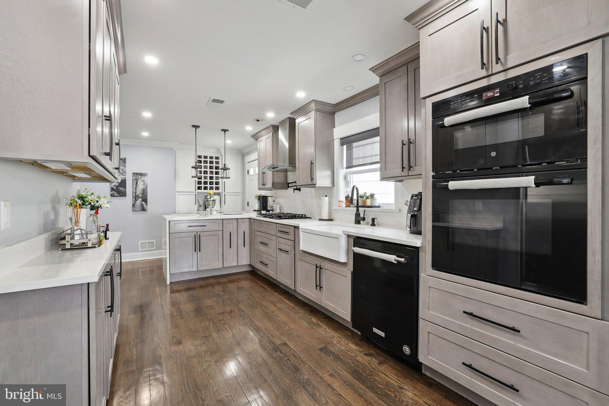 306 Minute Arms Road Union, NJ 07083 - Photo 11 of 27 Upgraded Kitchen
