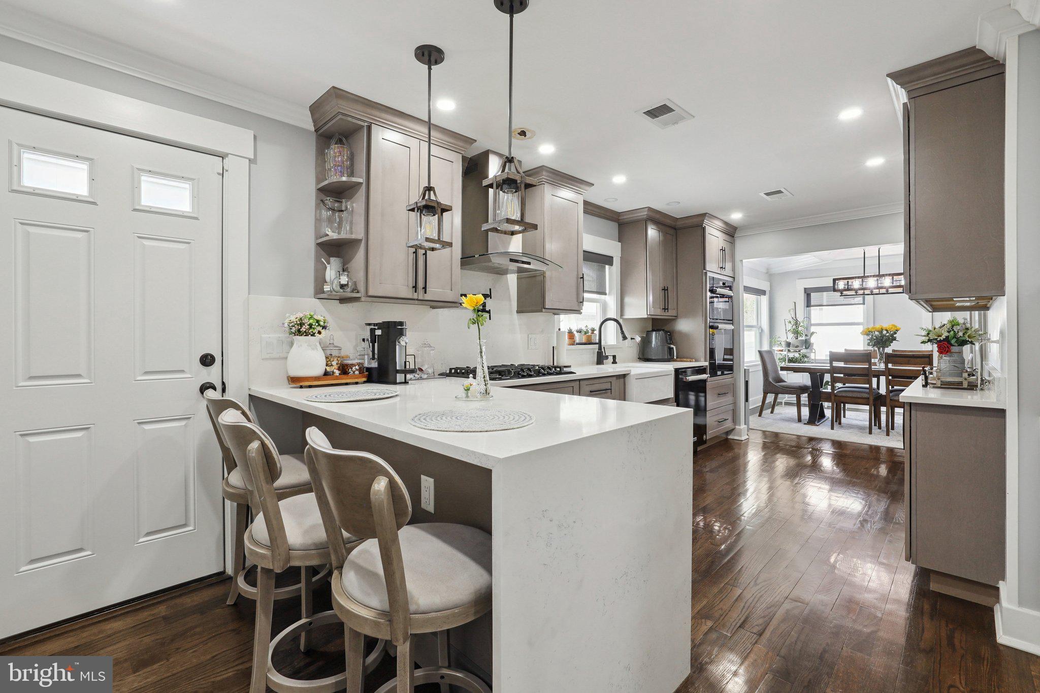 306 Minute Arms Road Union, NJ 07083 - Photo 9 of 27 Breakfast Bar