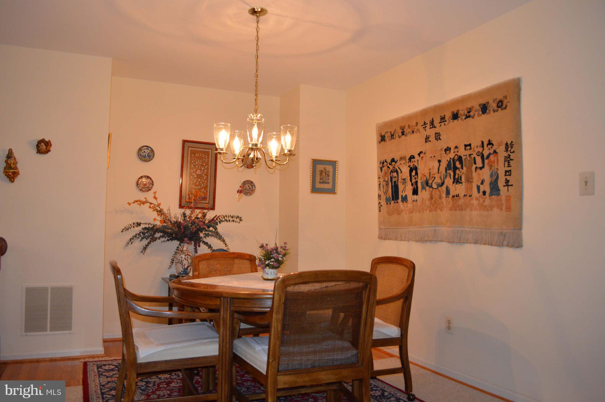 46926 Rabbitrun Terrace Sterling, VA 20164 - Photo 4 of 9 Dining Room