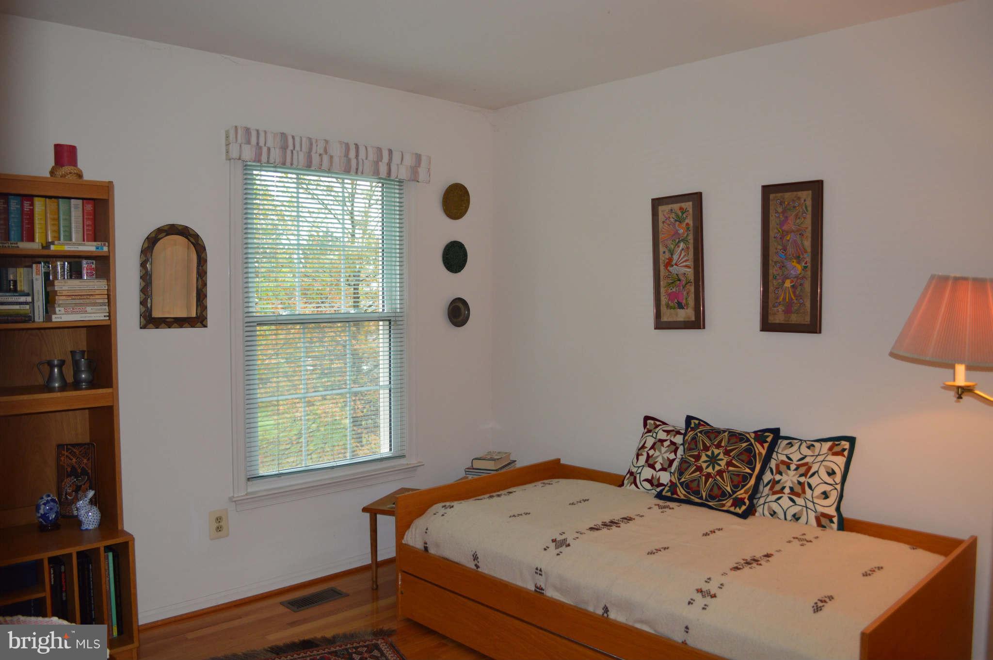46926 Rabbitrun Terrace Sterling, VA 20164 - Photo 7 of 9 Bedroom