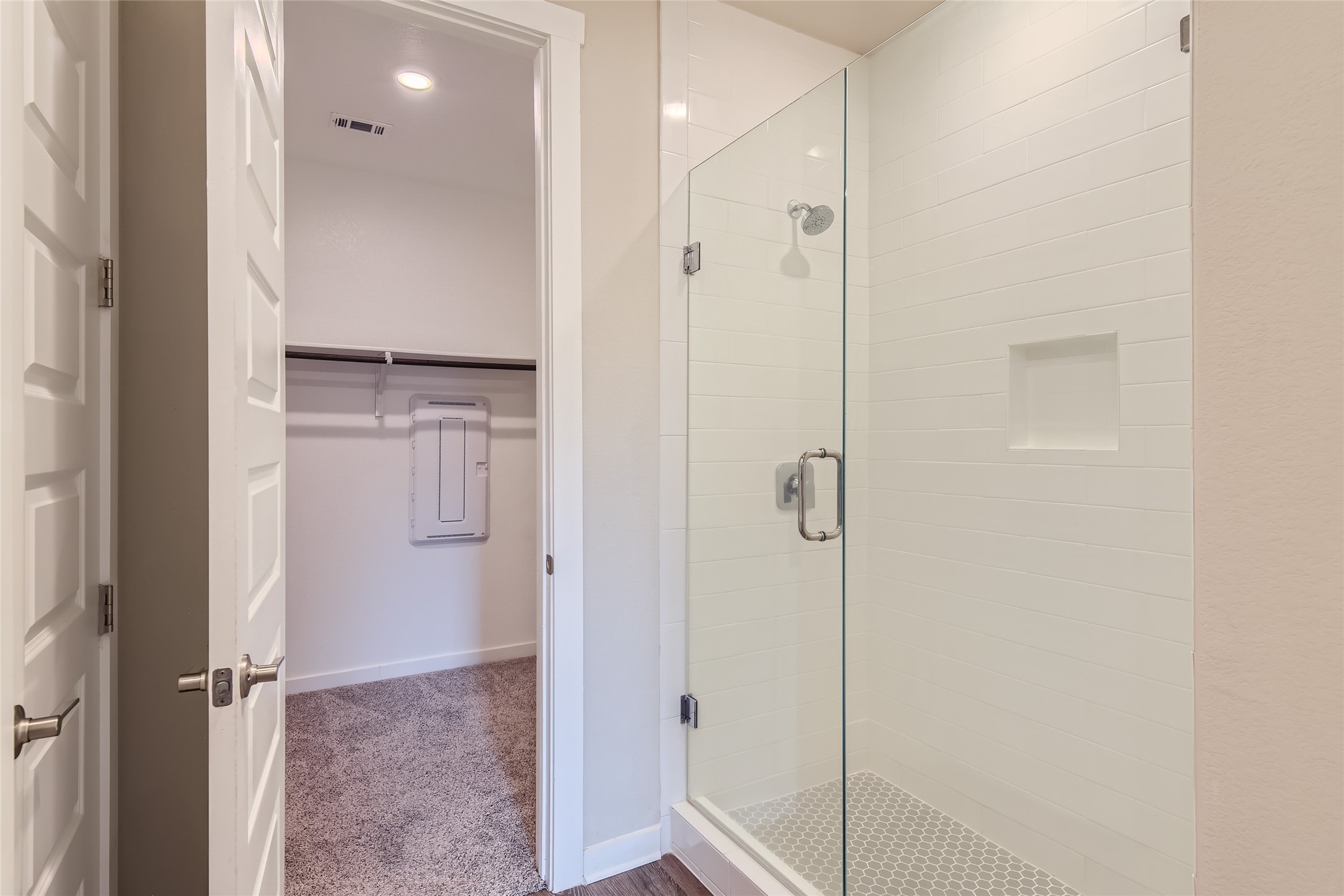 2212 Alamar Walk Leander, TX 78641 - Photo 14 of 29 a bathroom with a shower