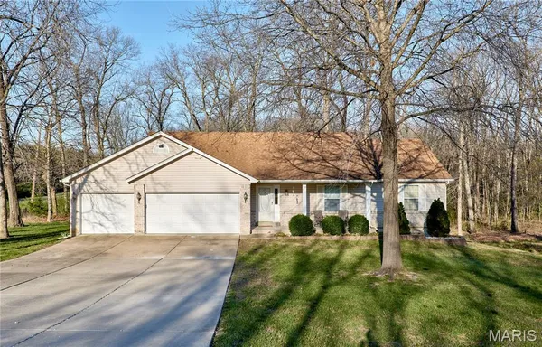 $329,900 | 28759 Winding Woods Circle, Wright City, MO 63390