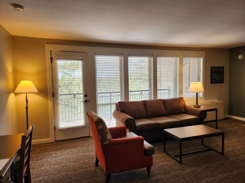 18575 Southwest Century Drive, Unit 1333E Bend, OR 97702 - Photo 8 of 24 18575 SW Century Drive #1333E_8