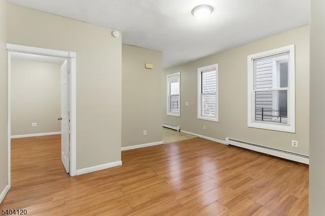 $2,600 | 130 Littleton Avenue, Newark, NJ 07103