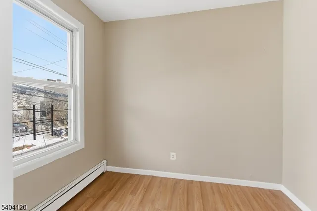 $2,600 | 130 Littleton Avenue, Newark, NJ 07103