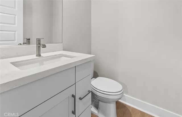 $1,239,990 | 149 Bridle Drive, Burbank, CA 91506